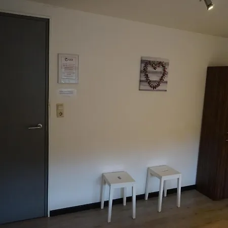 Hostel Guesthouse-relaxed-tours *